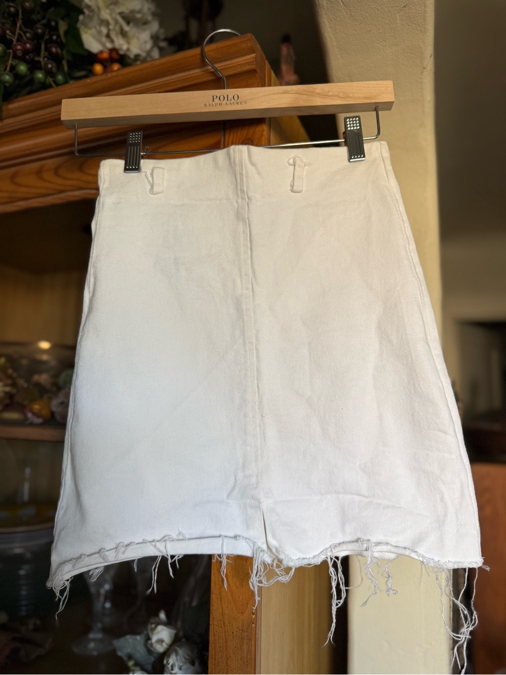 White Frayed-Hem Denim Mini Skirt
